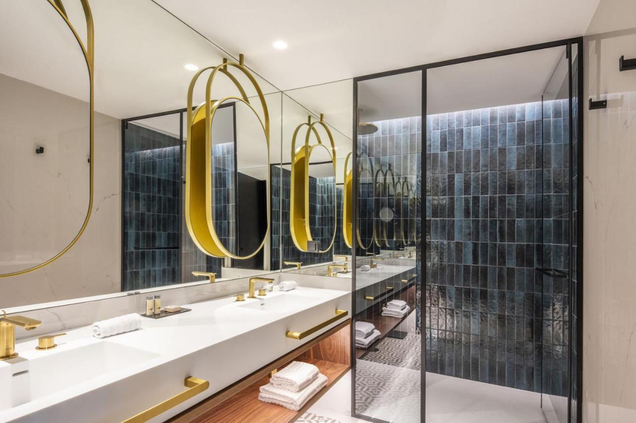 Renaissance Porto Lapa Hotel Εξωτερικό φωτογραφία Bathroom